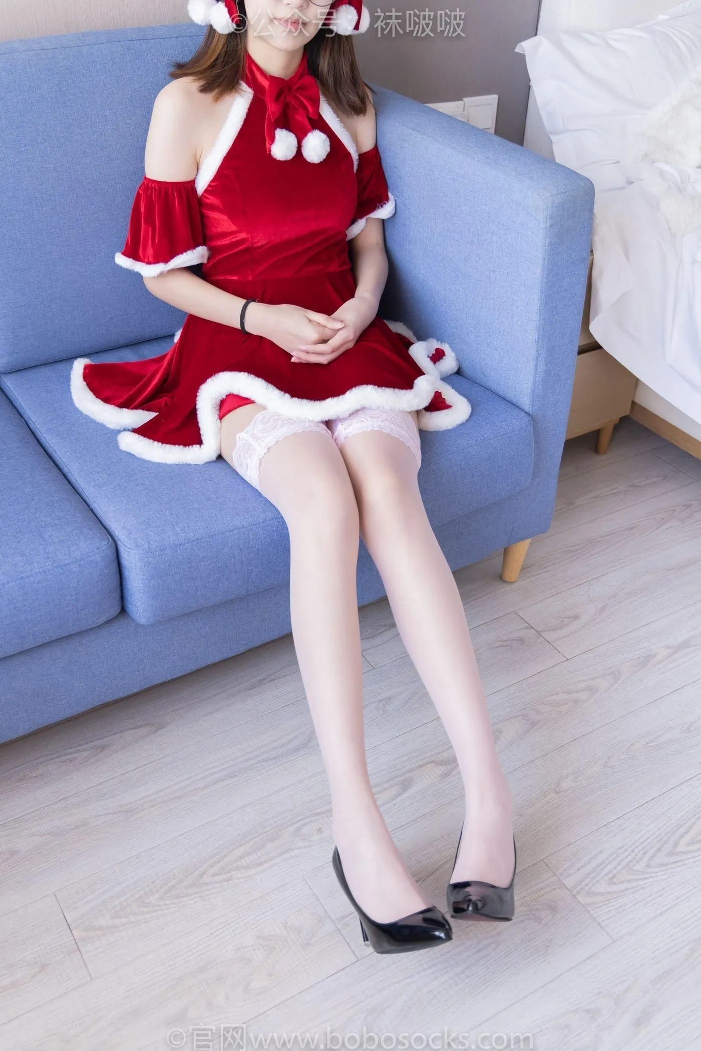 [BoBoSocks袜啵啵]NO.043 小甜豆-圣诞服、平底鞋、高跟鞋、白色渔网袜 [165P]插图4
